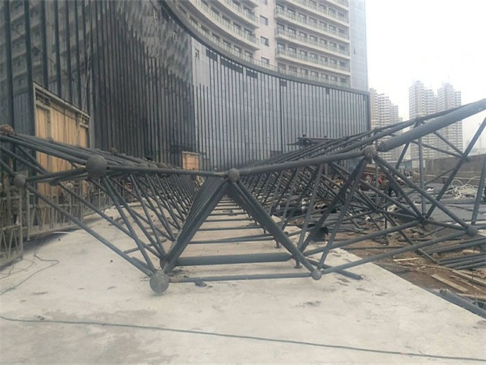 营口万豪酒店雨棚网架